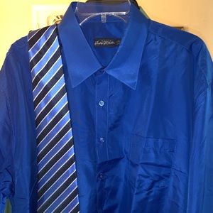 Men’s royal blue dress shirt and tie